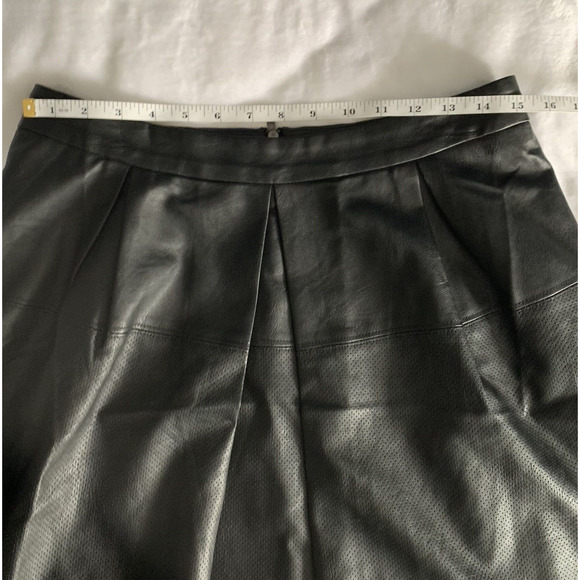 Womens Skirt Faux Leather Pleated Black Mini Medium Harve Benard Biker Baddie - Picture 7 of 7